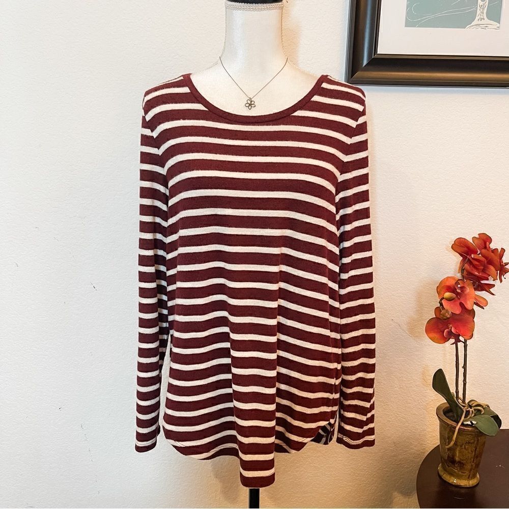 Old Navy Women’s Relaxed Plush-Knit Tee In Burgundy & White Stripes Size L